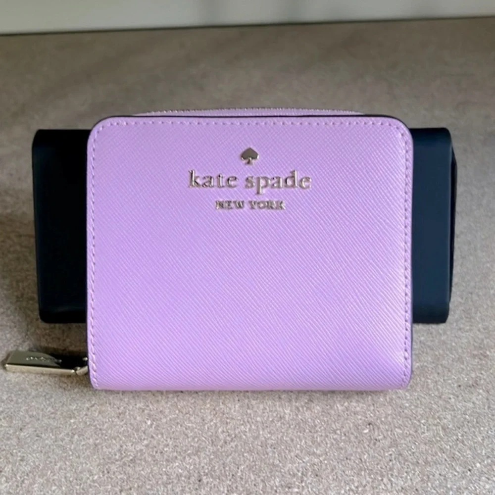 NWT Kate Spade Staci Small Zip Around Wallet (Berry Crea) - Picture 1 of 7